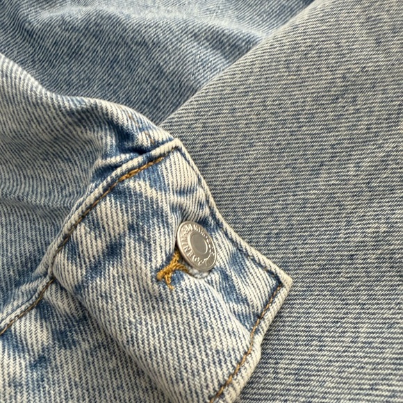 EUC-H&M Blue Denim Jacket : woman’s xs - Picture 6 of 7